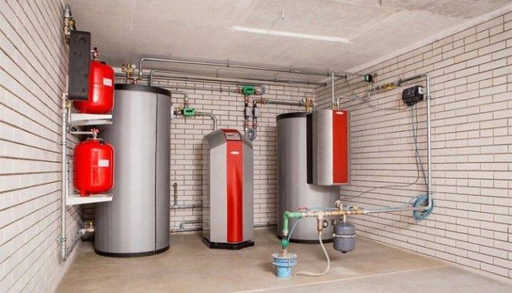 Façons de chauffer une maison en bois: quoi de plus efficace et moins cher?