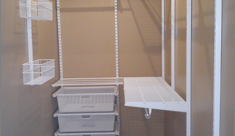 Ventilation dans l'armoire: caractéristiques de la disposition de la hotte dans le dressing et le placard