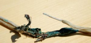 Connexion de fils d'aluminium et de cuivre entre eux