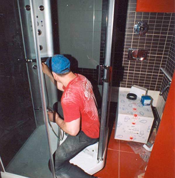 Réparation de cabine de douche : comment réparer de vos propres mains les pannes courantes de cabine de douche