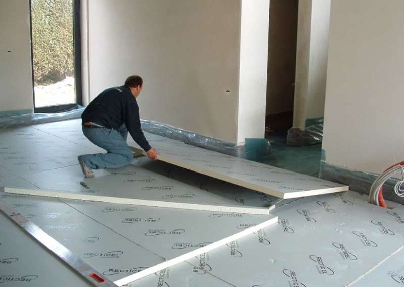 Isolation du sol dans une maison en bois: procédure de travail + appareils de chauffage populaires