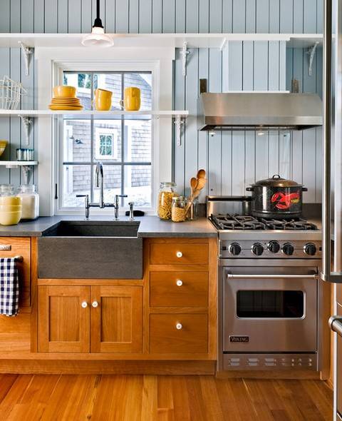 Exigences pour une porte de cuisine avec une cuisinière à gaz: règles et réglementations