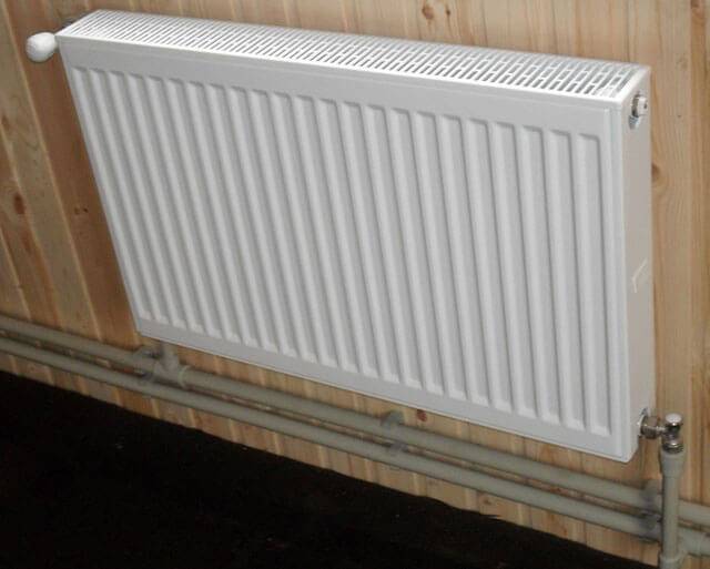 Radiateurs de chauffage en acier : types, caractéristiques et avantages des batteries