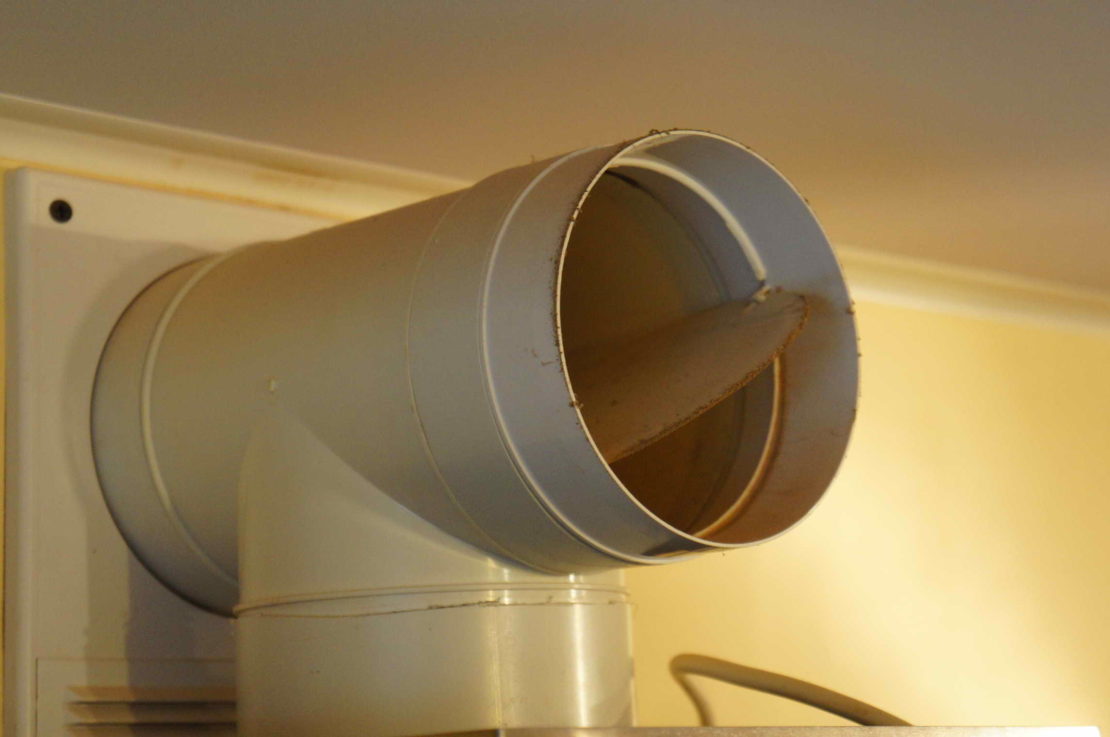 Installation d'une hotte avec clapet anti-retour : comment la choisir et l'installer correctement