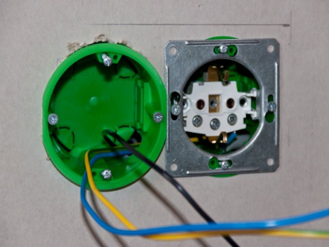 Comment choisir et connecter correctement un interrupteur à trois gangs