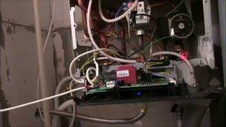 Que faire si la chaudière à gaz tombe en panne et que l'eau chaude ne s'allume pas? Instruction sur le diagnostic et la réparation