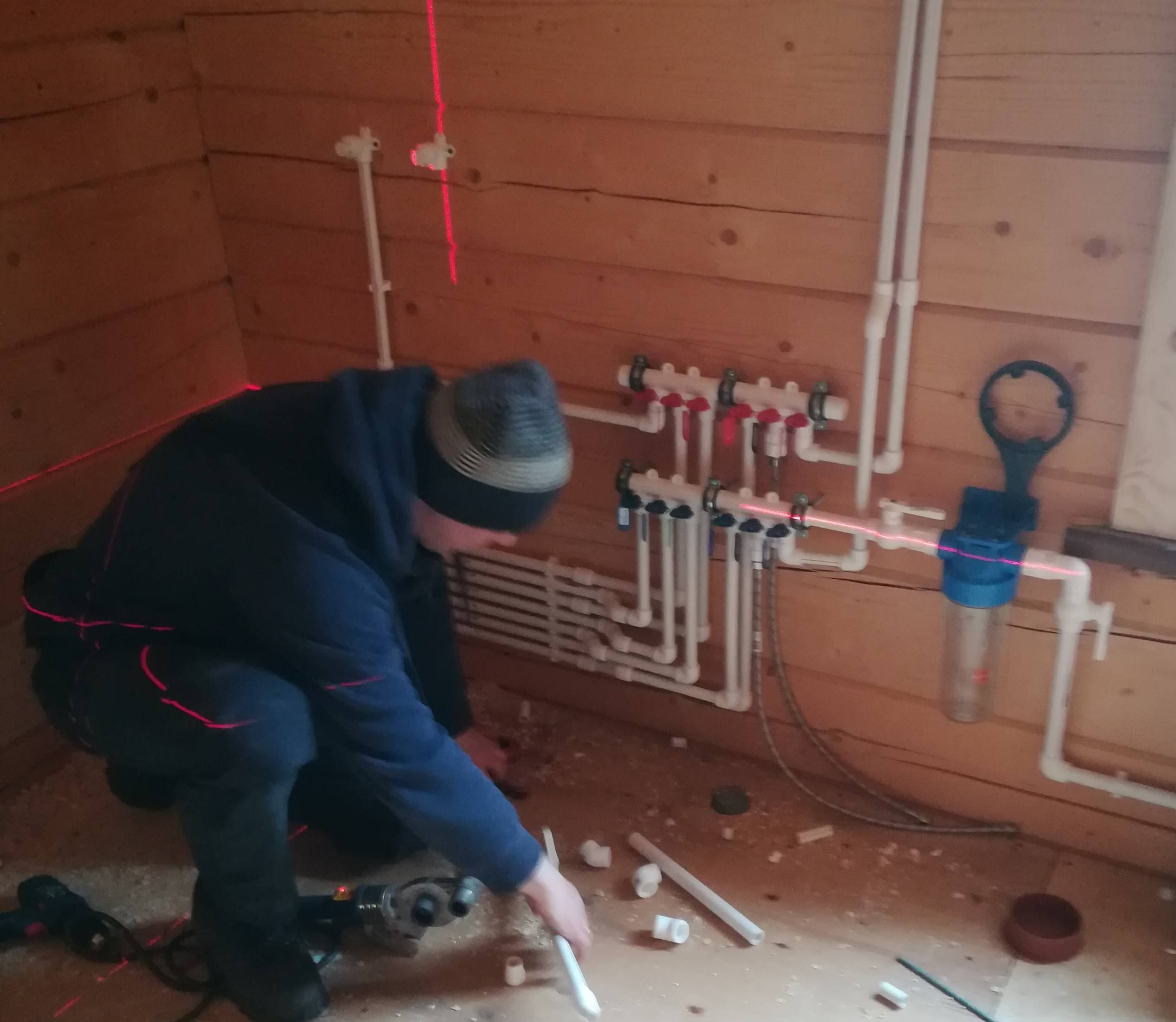 Approvisionnement en eau à faire soi-même pour une maison privée: règles d'aménagement et meilleurs schémas