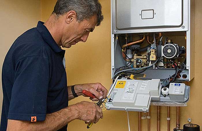 Pourquoi la chaudière à gaz fait-elle du bruit : pourquoi l'appareil bourdonne-t-il, clique-t-il, siffle-t-il, applaudit ? + comment réagir