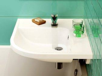 Lavabos d'angle dans la salle de bain: aperçu + instructions d'installation