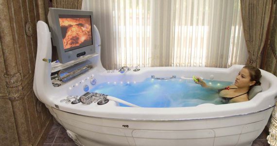 Réparation de jacuzzi: causes de pannes possibles, comment réparer un jacuzzi de vos propres mains