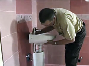 Comment installer soi-même un évier tulipe: une instruction étape par étape