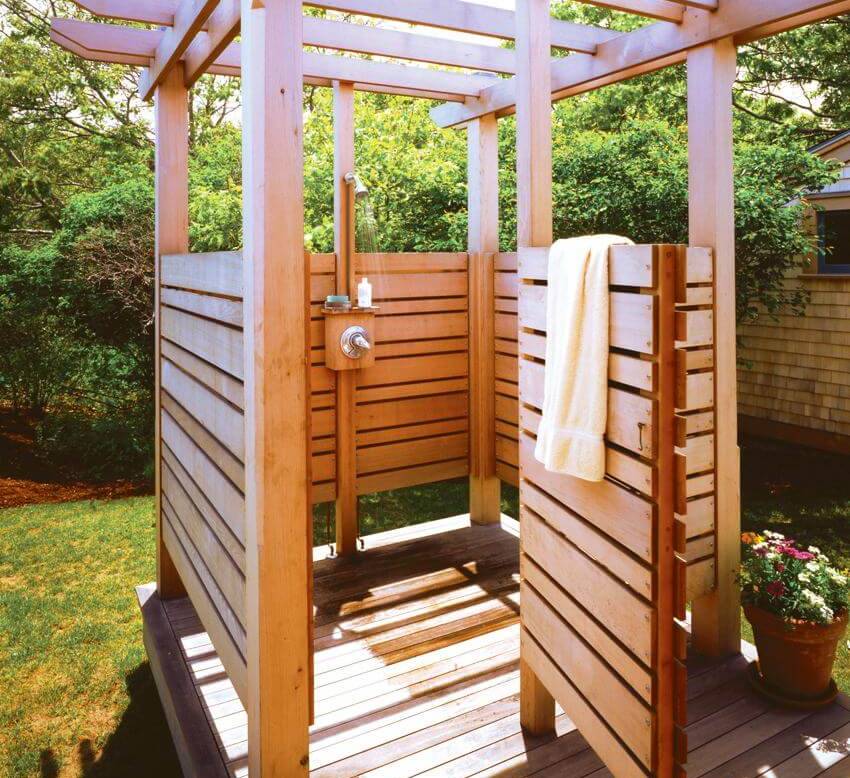 Comment faire une douche d'été dans le pays de vos propres mains à partir de matériaux improvisés: photos, dessins