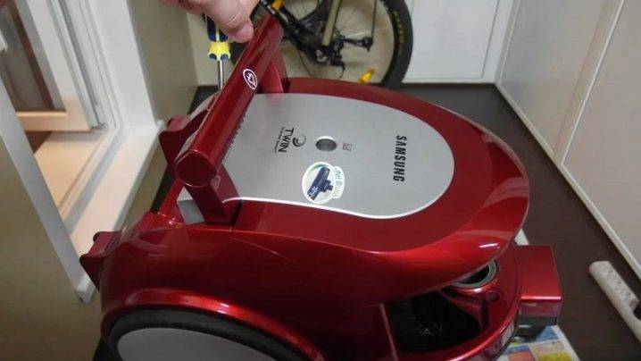 Réparation d'aspirateur Samsung à faire soi-même : causes courantes de dysfonctionnements + comment les réparer