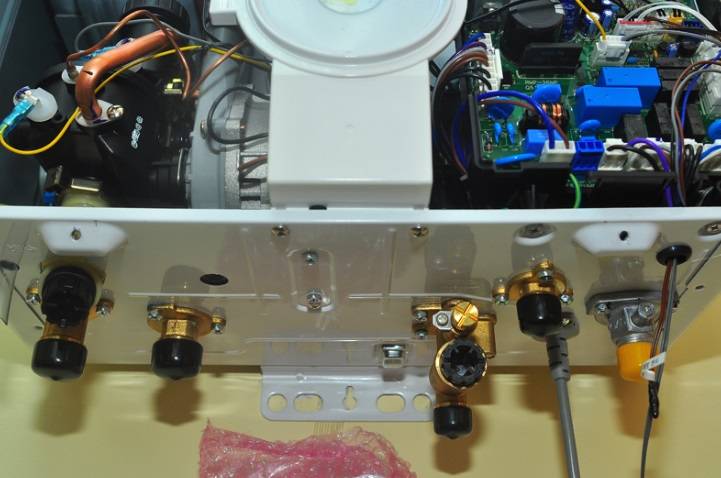 Erreurs de chaudière à gaz Rinnai: codes d'erreur et comment les réparer vous-même