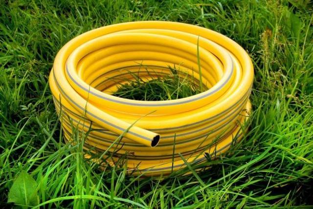Comment choisir le meilleur tuyau d'arrosage