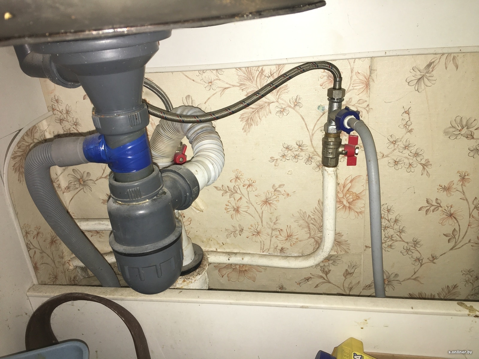 Comment intégrer un lave-vaisselle dans une cuisine finie : options d'intégration + flux de travail