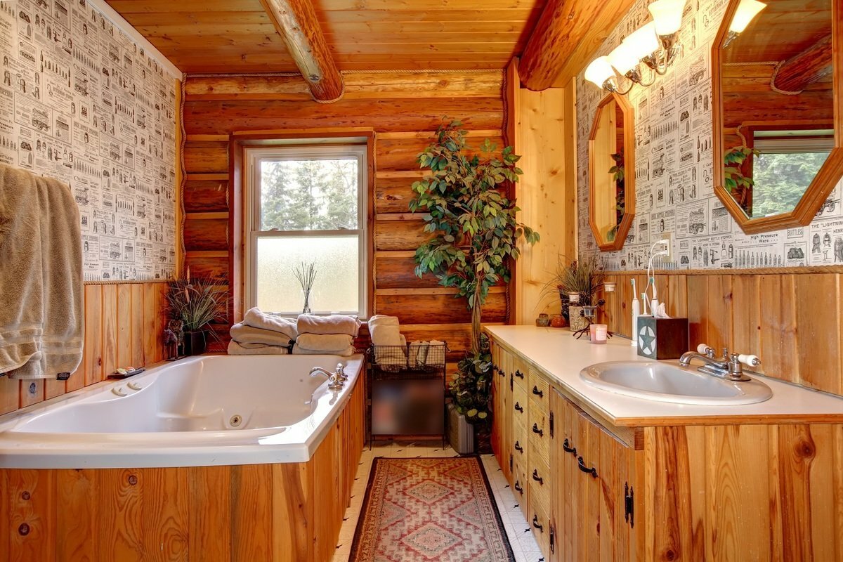 Salle de bain dans une maison en bois - 28 exemples de photos