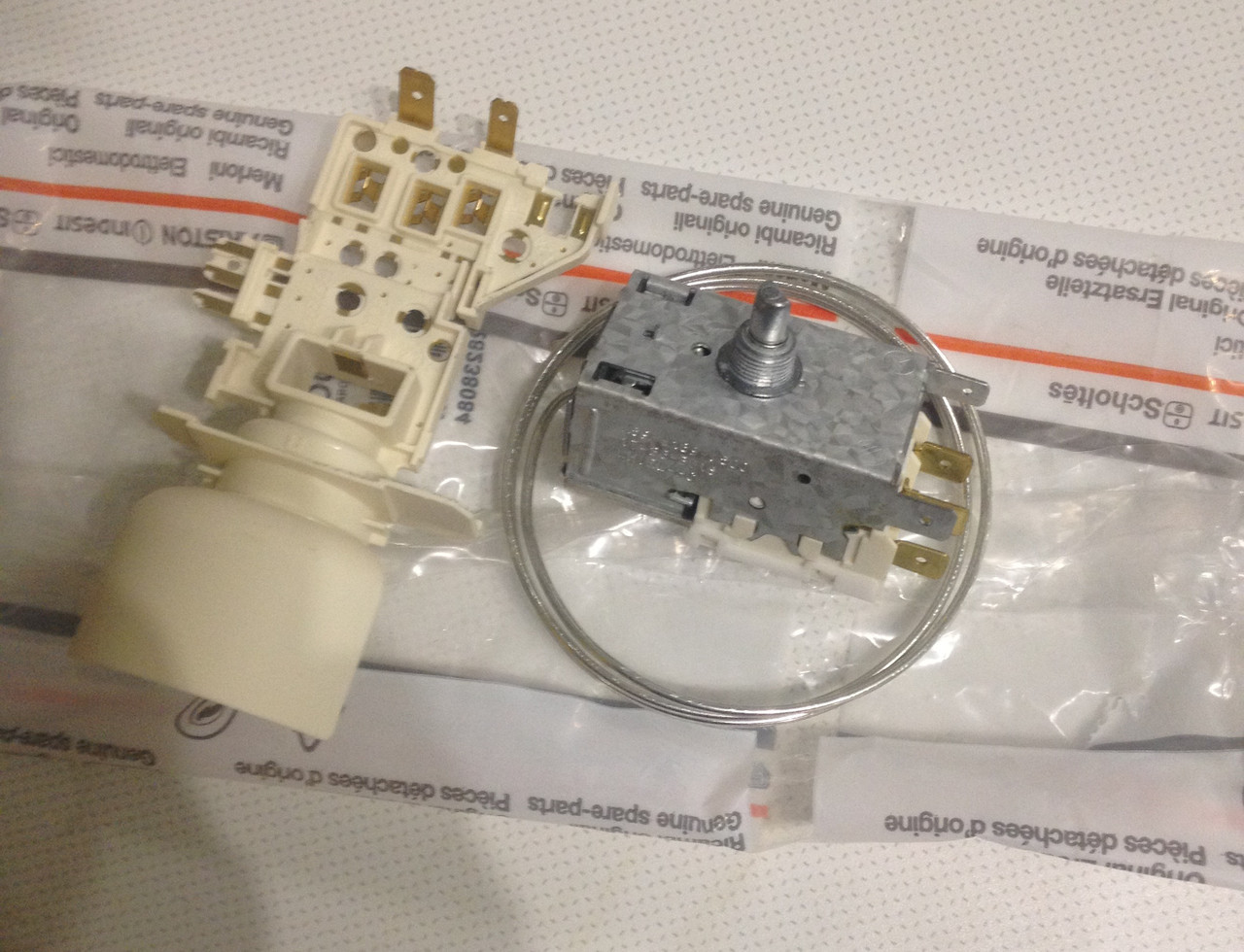 Comment vérifier le thermostat du réfrigérateur à la maison?