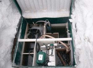 Comment la fosse septique Topas est-elle entretenue en hiver