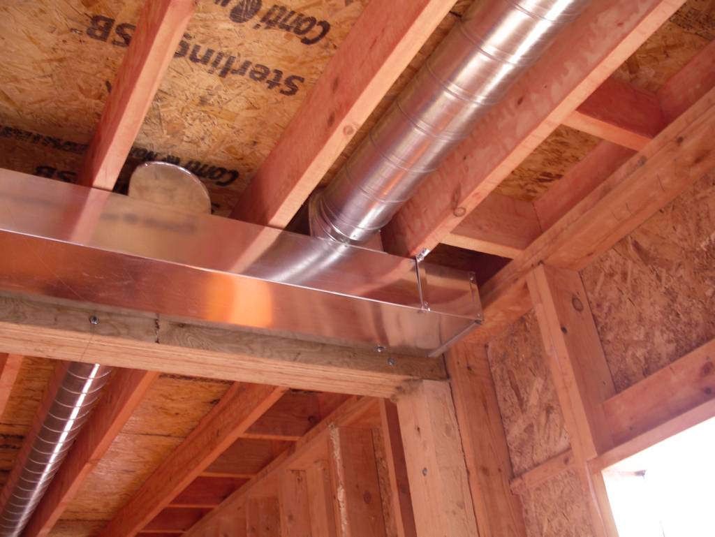 Ventilation à faire soi-même dans une maison à ossature: comment bien faire les choses