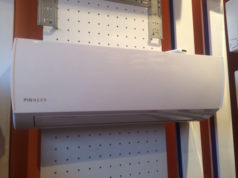 Quelle marque de climatiseur est préférable de choisir pour un appartement: les meilleurs fabricants de différents types d'équipements